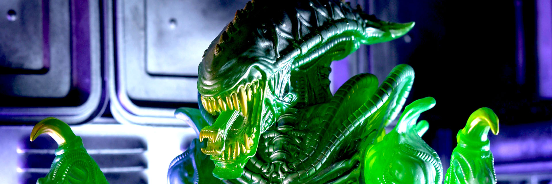 Aliens - Mantis Alien Soft Vinyl Figure (On-Sale Info)