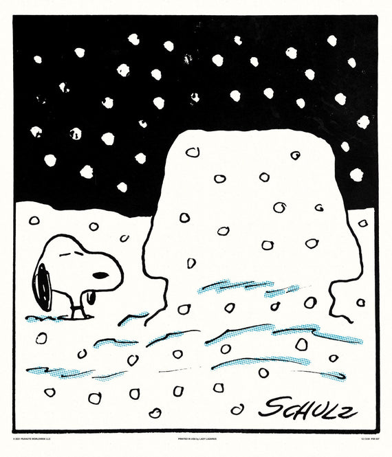 Peanuts Snoopy in Snow Poster