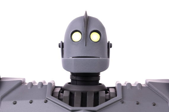 Iron Giant MONDO MECHA Figure