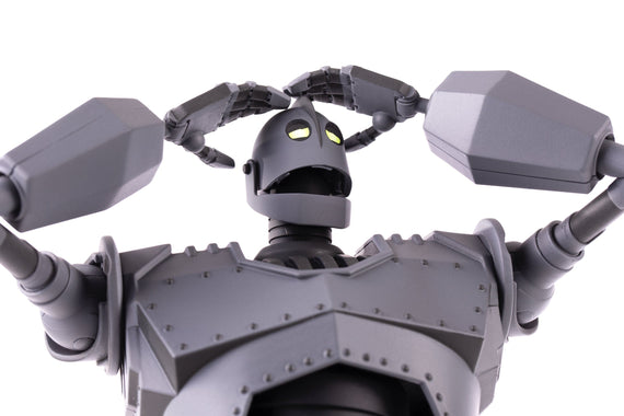 Iron Giant MONDO MECHA Figure Exclusive