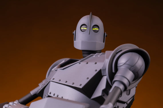 Iron Giant MONDO MECHA Figure