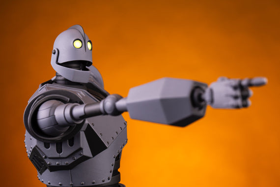 Iron Giant MONDO MECHA Figure
