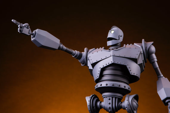 Iron Giant MONDO MECHA Figure