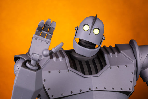 Iron Giant MONDO MECHA Figure