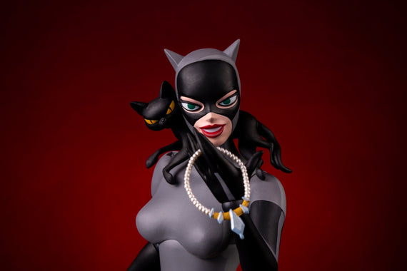 Batman: The Animated Series - Catwoman 1/6 Scale Figure - Mondo Exclusive