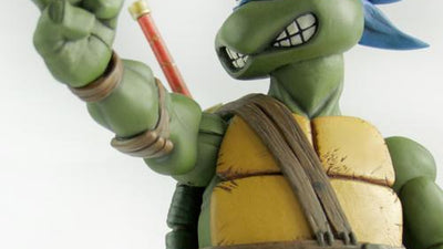 Teenage Mutant Ninja Turtles: Leonardo 1/6 Scale Collectible Figure!