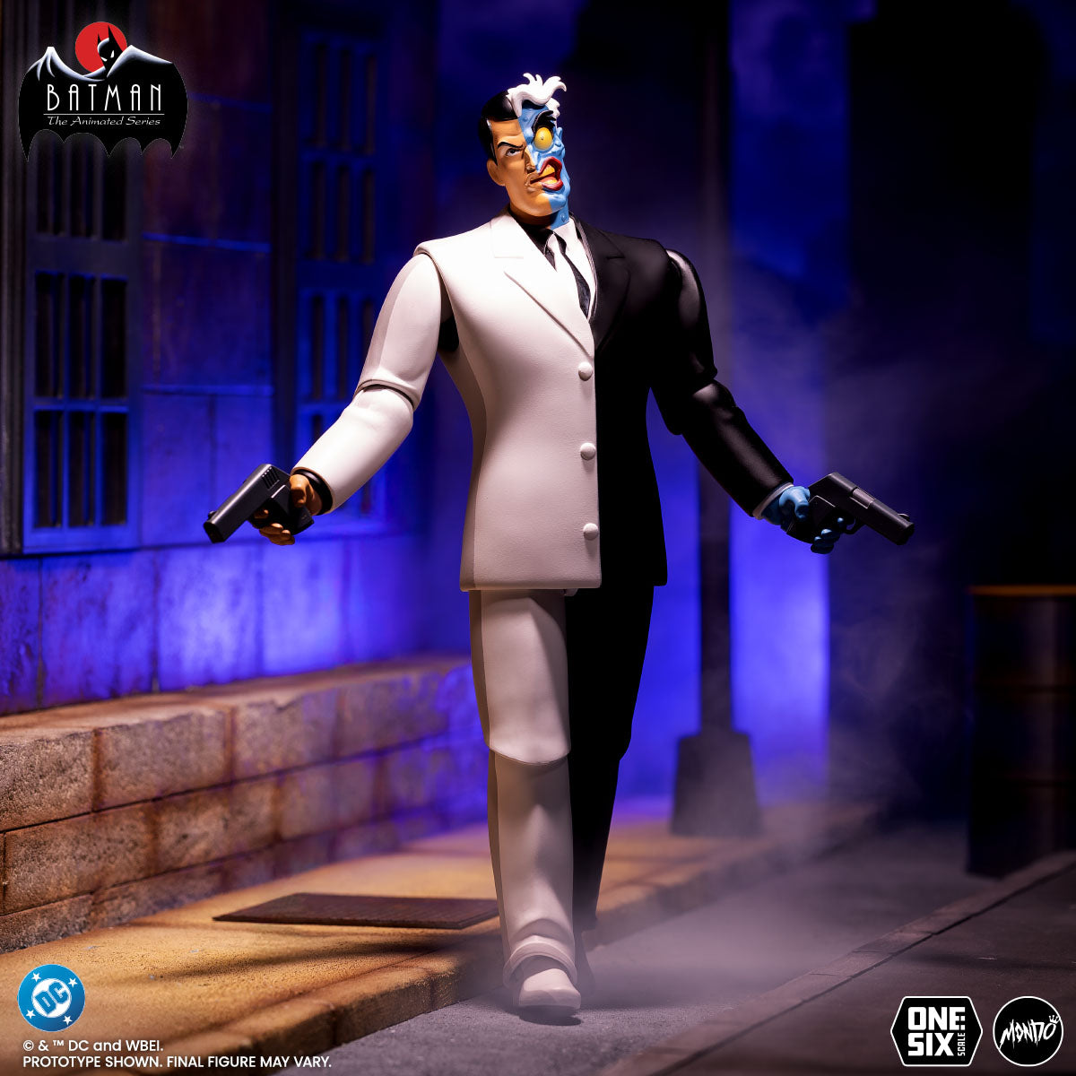 Batman: The Animated Series - Two-Face 1/6 Scale Figure - Limited