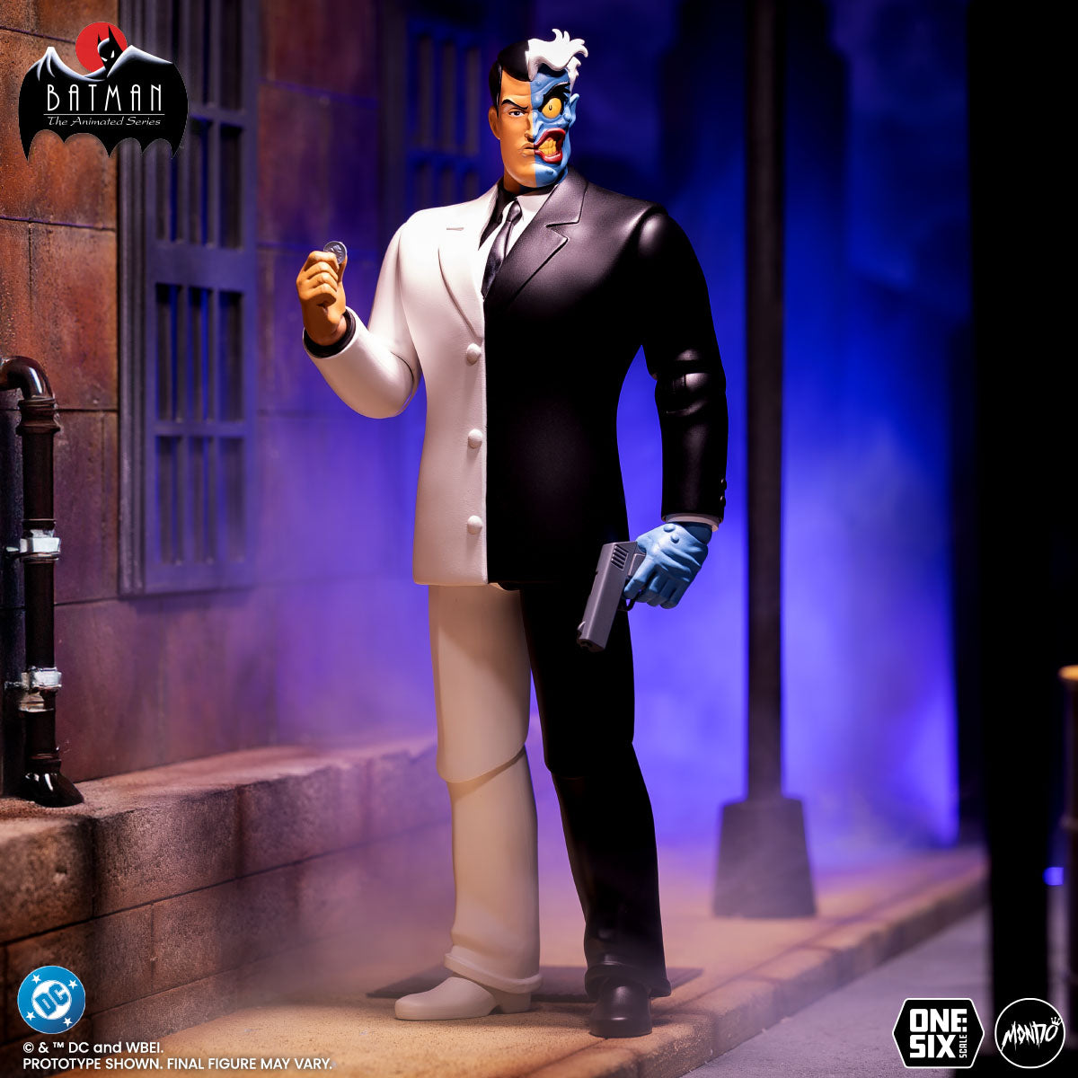Batman: The Animated Series - Two-Face 1/6 Scale Figure - Limited