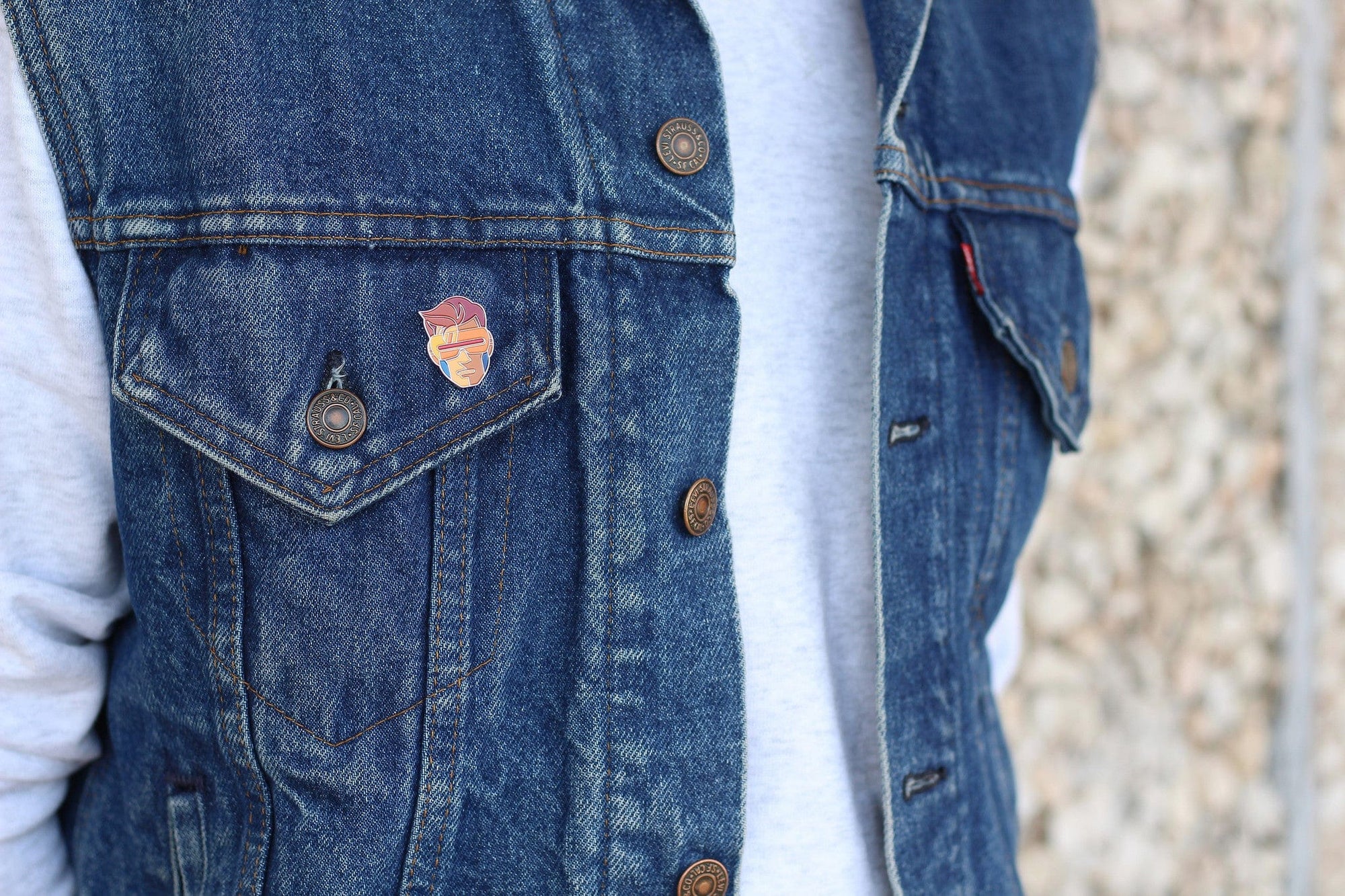 Cyclops Enamel Pin – Mondo