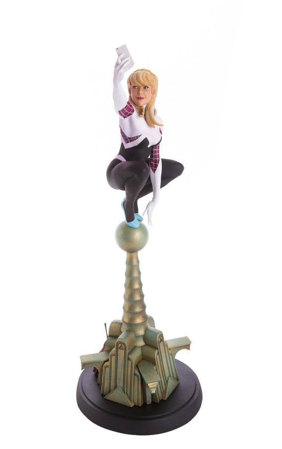 Spider-Man – Spider-Gwen Statue Exclusive