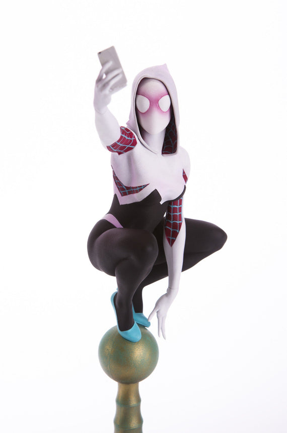 Spider-Man – Spider-Gwen Statue Exclusive