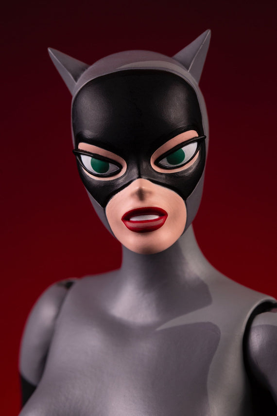 Batman: The Animated Series - Catwoman 1/6 Scale Figure - Mondo Exclusive